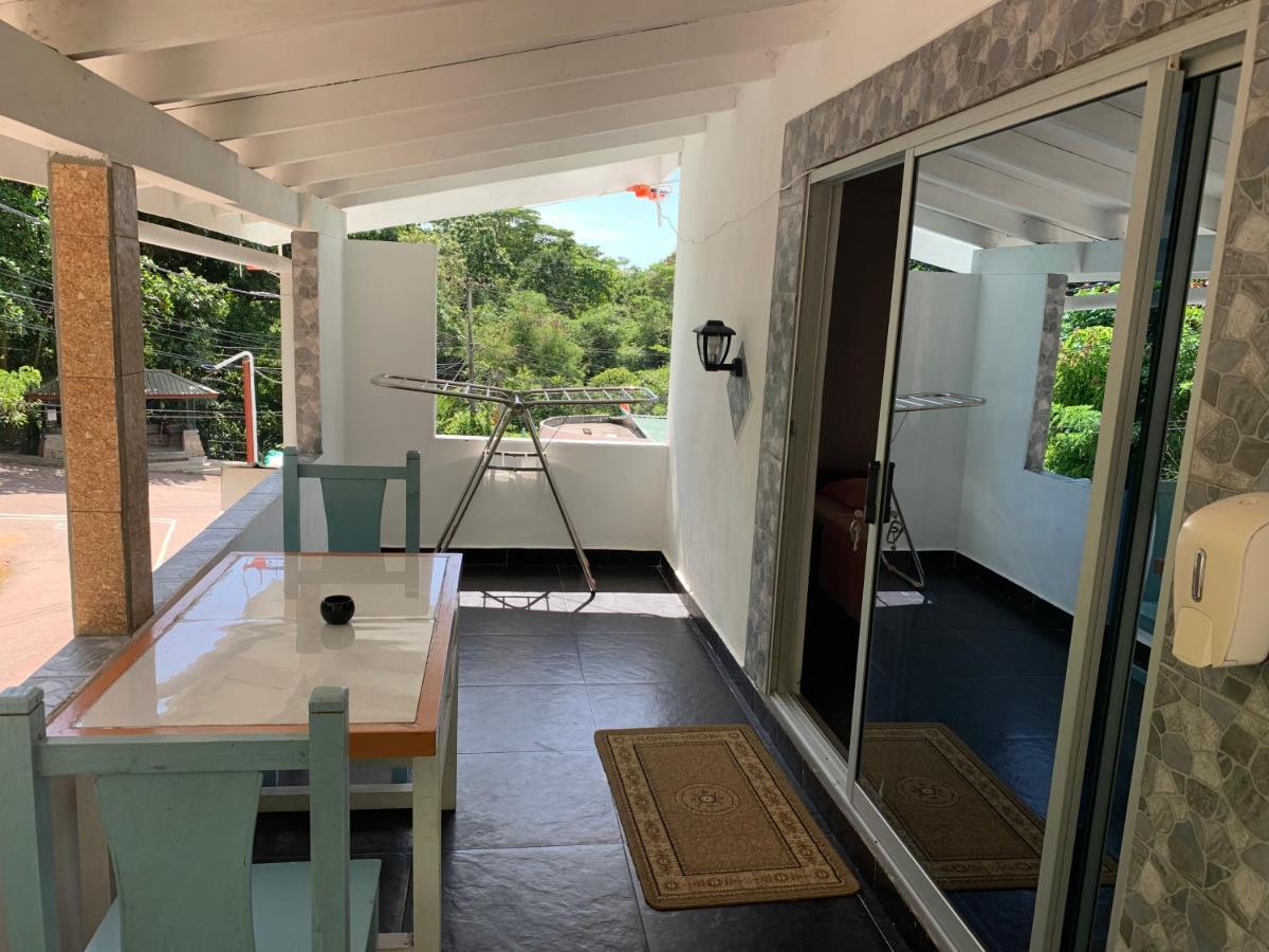 Villa Manoir 昂斯拉齐奥 外观 照片